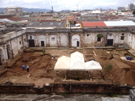 Fotos que muestran la restauración del edificio de El Patronato