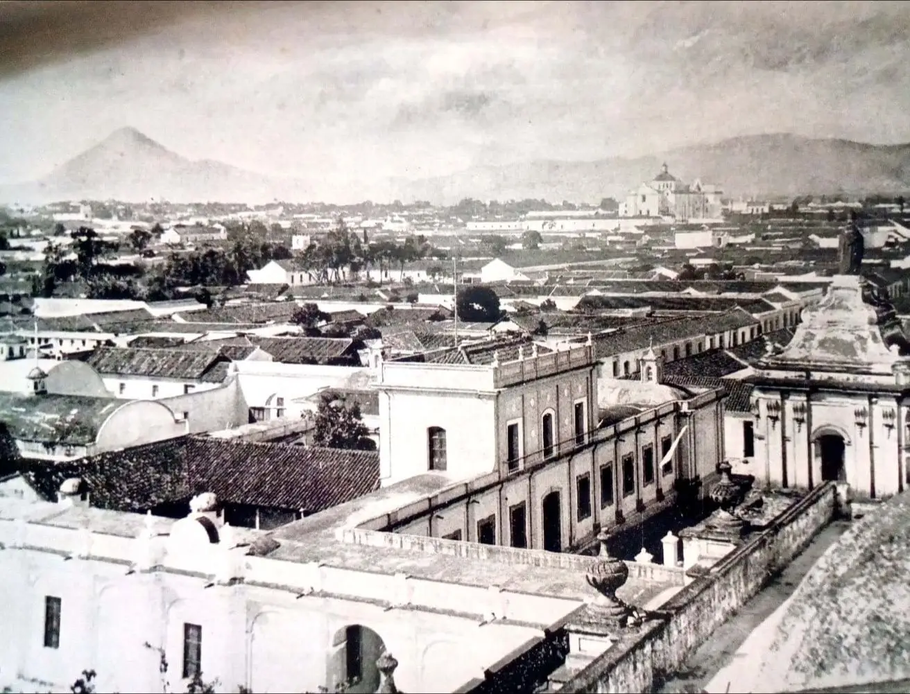 Foto antigua de El Patronato en 1808 - Historia y patrimonio
