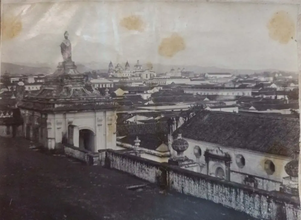 Foto antigua del interior de El Patronato en 1808 - Historia y patrimonio